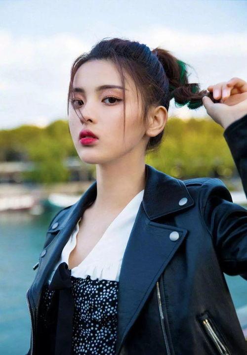 娱乐吃瓜君桂纶镁,从校园女神到实力派影后，她的演艺之路与情感生活