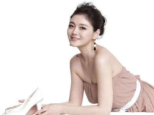 娱乐吃瓜女星私下关注,娱乐圈女神私下关注的神秘人物，吃瓜群众纷纷热议